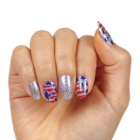 *Retired* Color Street: Glitz and Glory | Fourth of July Patriotic America Red - Picture 11 of 13